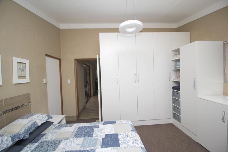 4 Bedroom Property for Sale in Reebok Western Cape